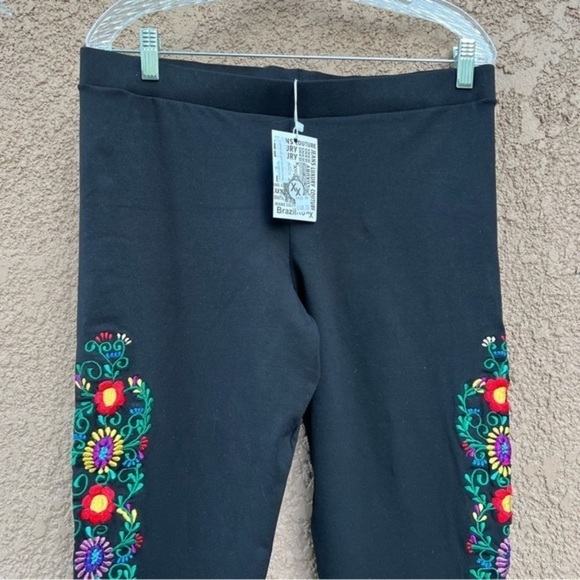 NEW! Brazilroxx‎ Embroidered Multicolor Floral Legging Pants Womens Size XL Boho - Picture 3 of 16